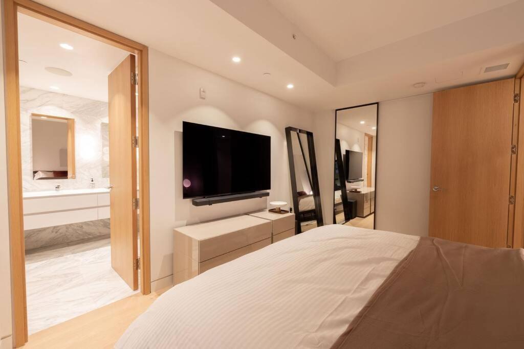The Sunset Apartment