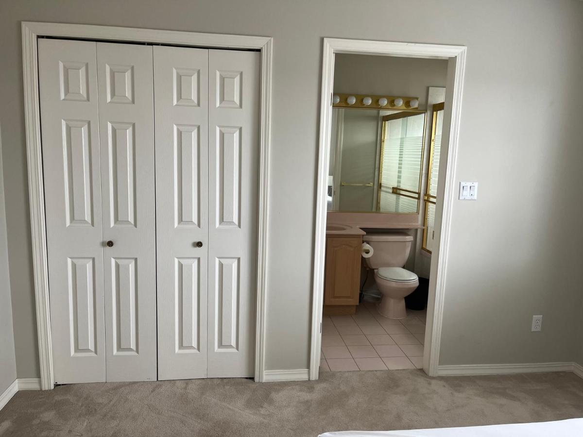 C And D Cozy Bedroom Homestay Vancouver