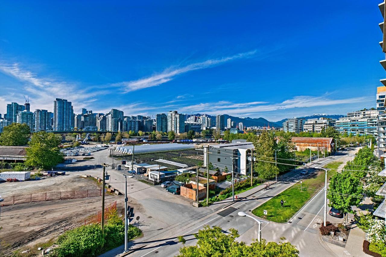 Marvelous 2 Bedroom With Stunning Downtown Views! *