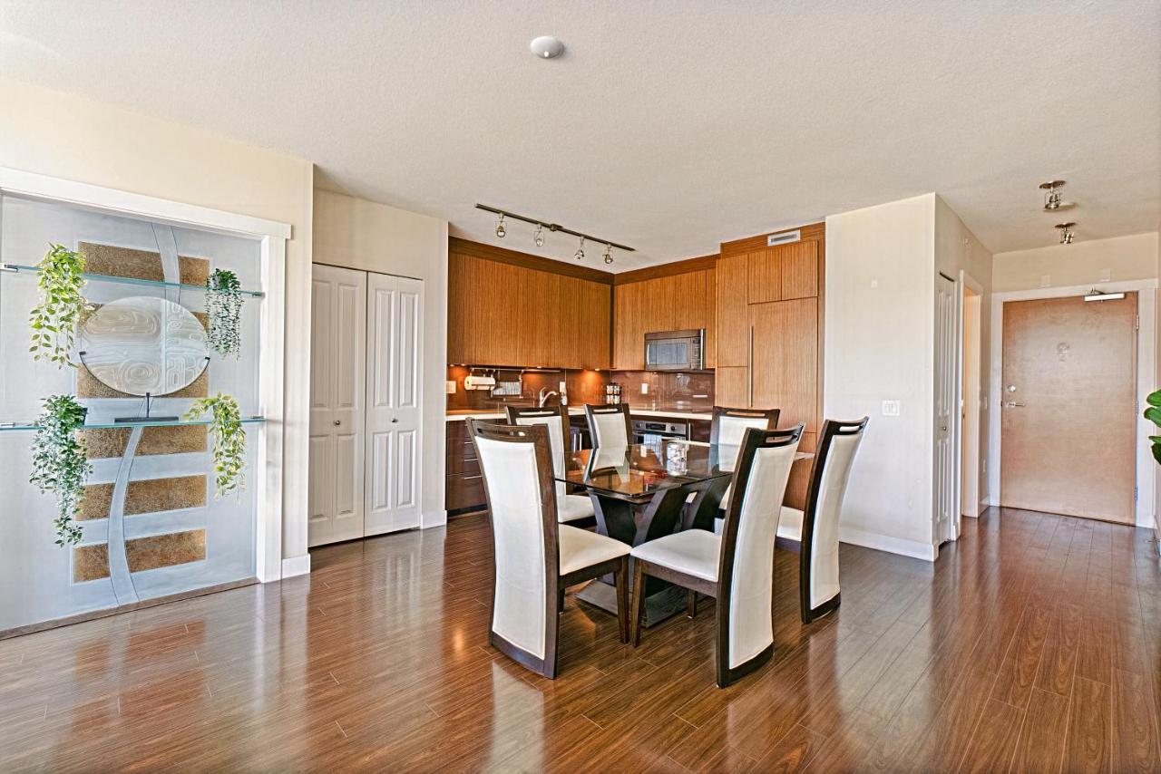 Marvelous 2 Bedroom With Stunning Downtown Views! Vancouver