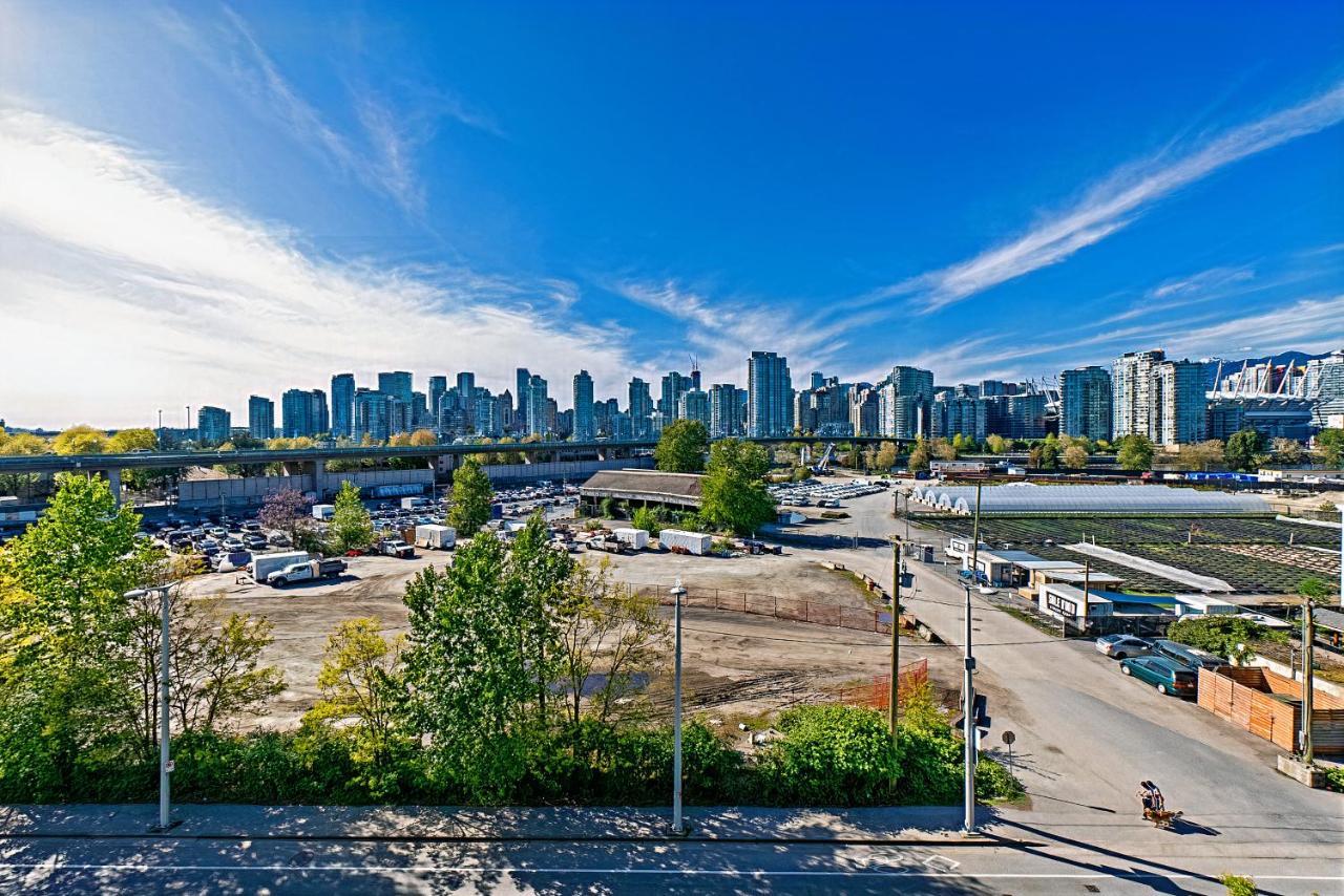 Marvelous 2 Bedroom With Stunning Downtown Views! Apartment *