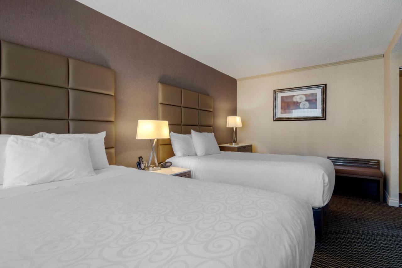 Hotel Western Premier Chateau Granville & & Conference Centre 4*