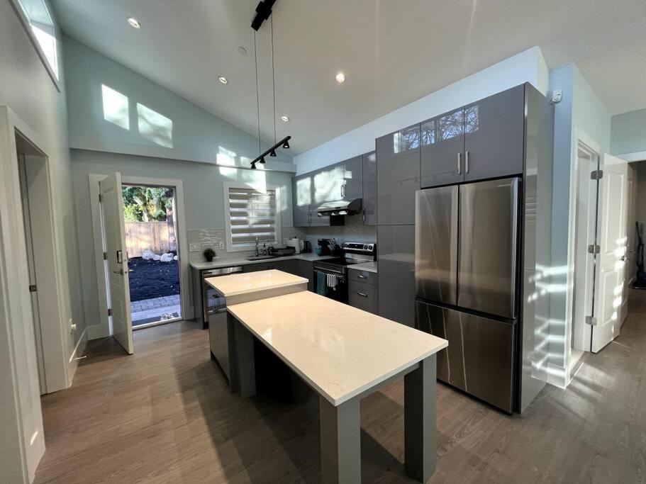 Entire Brand New 3 Bed 2 Bath