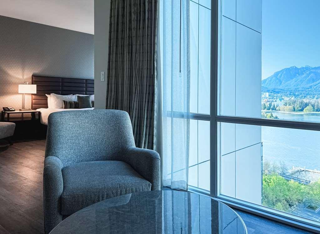 Coast Coal Harbour By Apa Hotel 4*