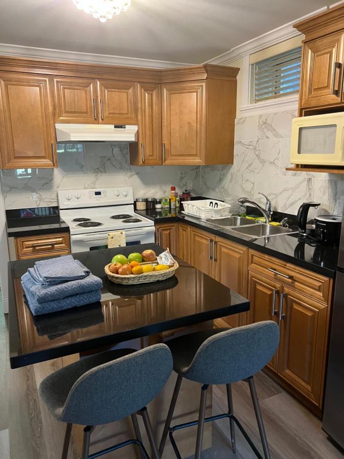 Private 1 Bed 1 Bath 15 Mins Yvr And Downtown 舒适安静 Apartment