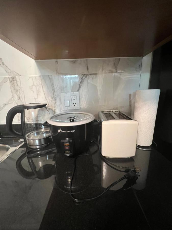 Private 1 Bed 1 Bath 15 Mins Yvr And Downtown 舒适安静