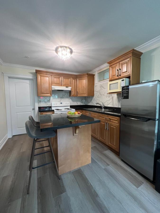 Private 1 Bed 1 Bath 15 Mins Yvr And Downtown 舒适安静 Apartment Vancouver