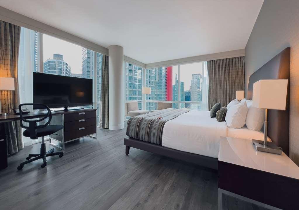 Coast Coal Harbour By Apa 4*