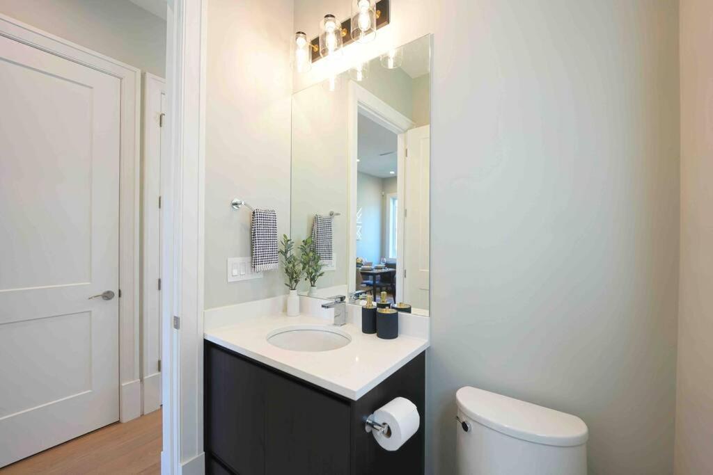 Four Bedrooms New Lovely Duplex -1626 *
