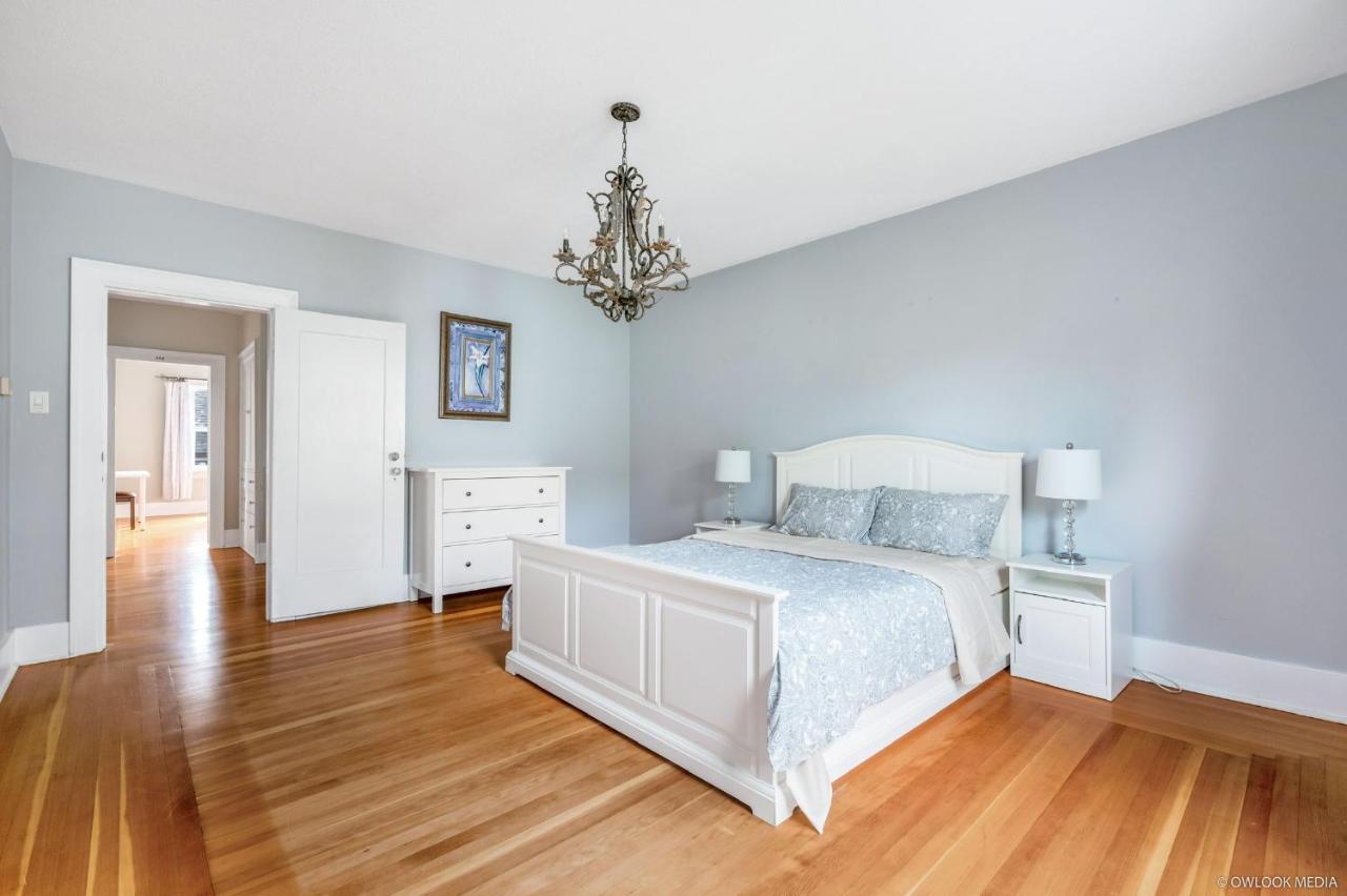 Cozy House Close To Downtown And Ubc
