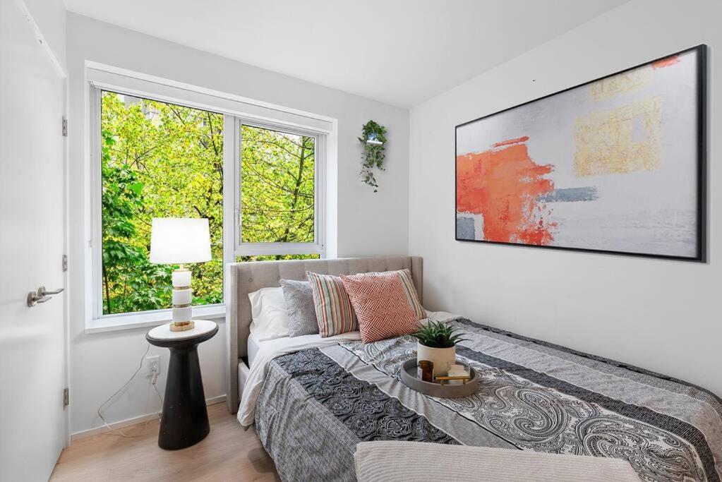 Apartment Elegant 2-bedroom Duplex Haven In Vibrant Yaletown Vancouver