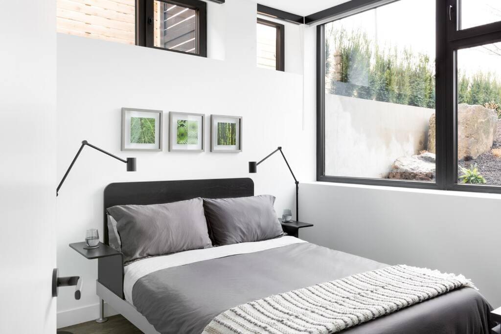 Designer 2 Bdr Garden - Arbutus, Kits & Ubc