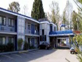 Travelodge By Wyndham Lions Gate Motel 2*