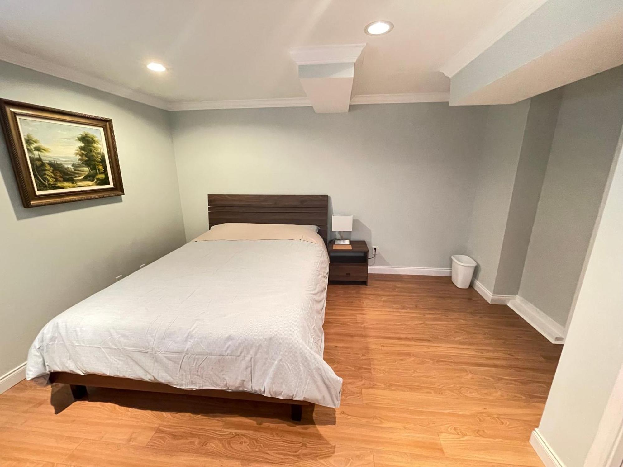 Arbutus Violet Guest house Vancouver