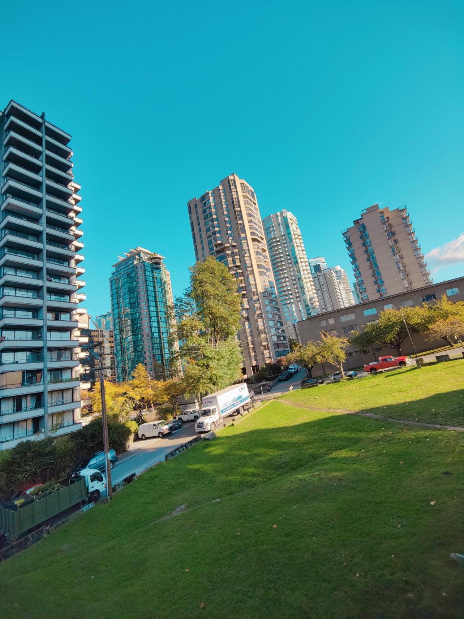 Aparthotel Divya Sutra On Robson Downtown Vancouver