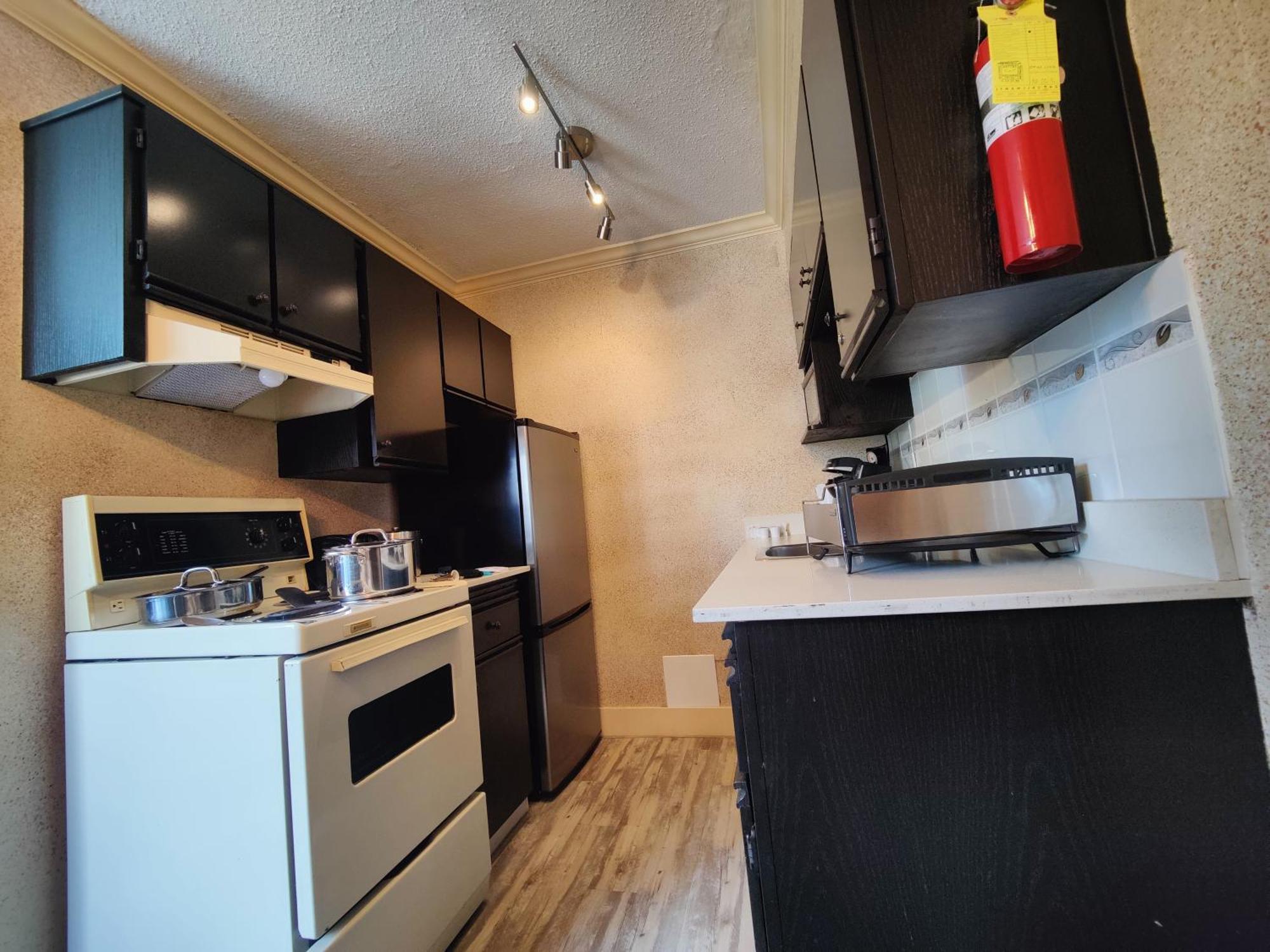 Divya Sutra On Robson Downtown 3*