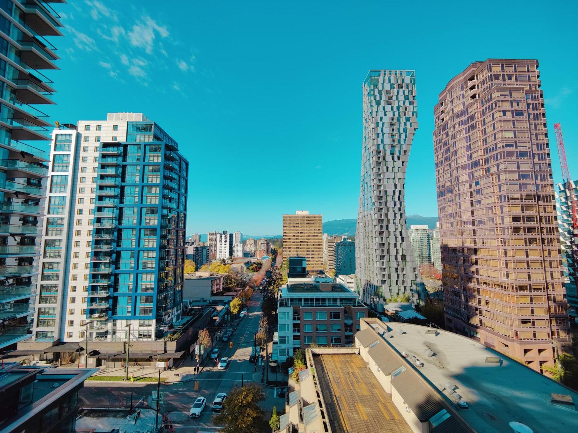 Divya Sutra On Robson Downtown