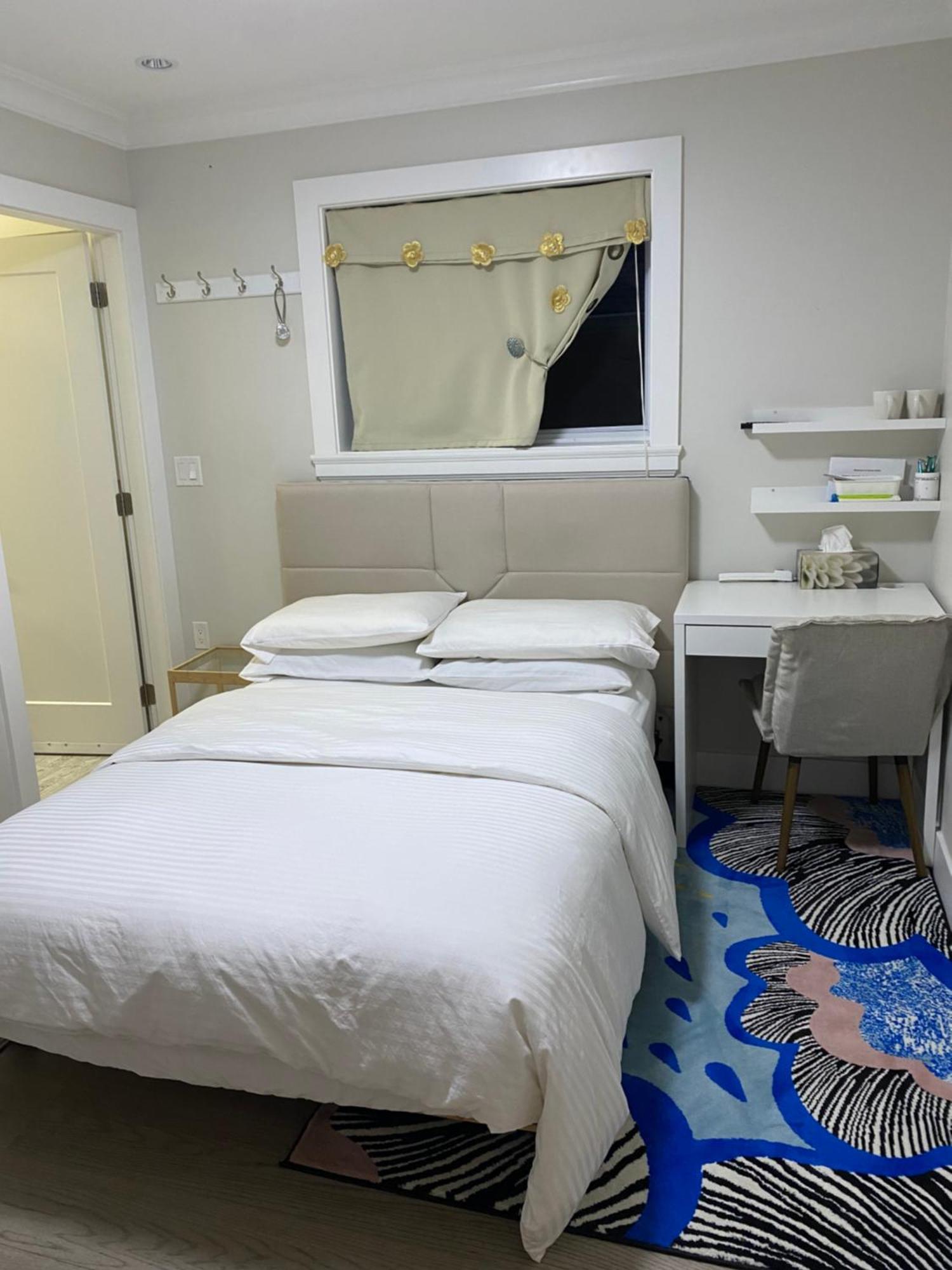 Bed & Breakfast Six Minutes To Rupert Station