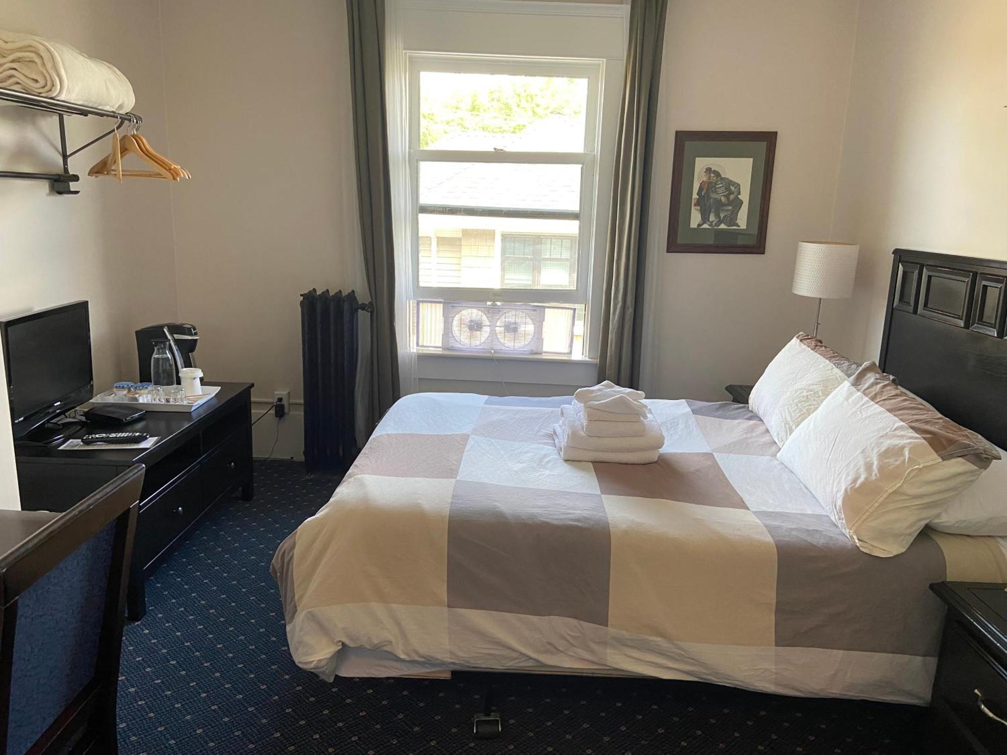 Windsor Bed & Breakfast 4*