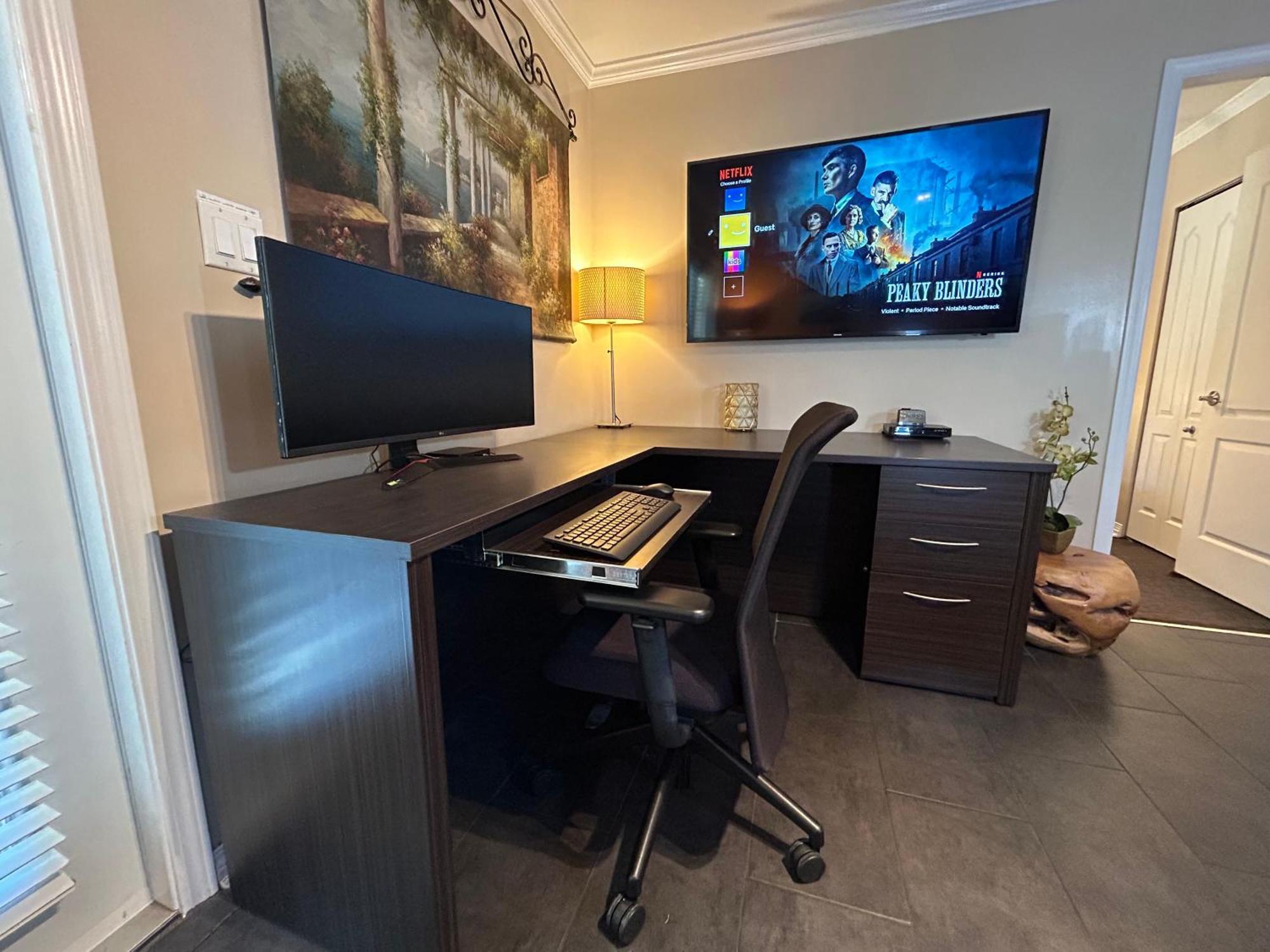 Garden Oasis Near Popular Main Street * Vancouver