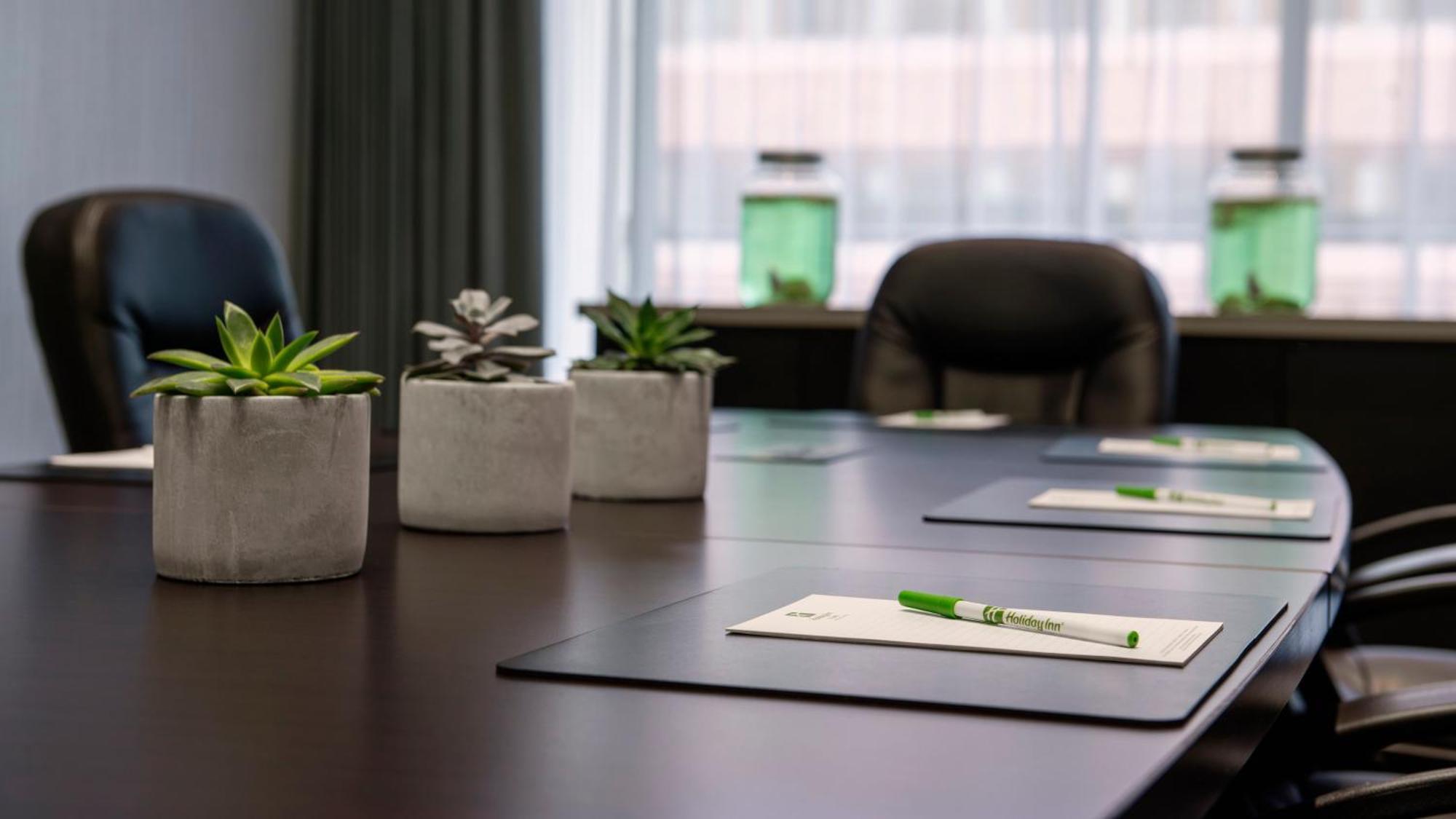 Hotel & Downtown By Ihg Vancouver