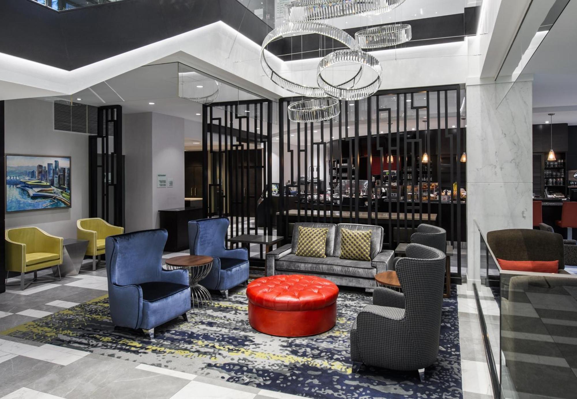 & Downtown By Ihg