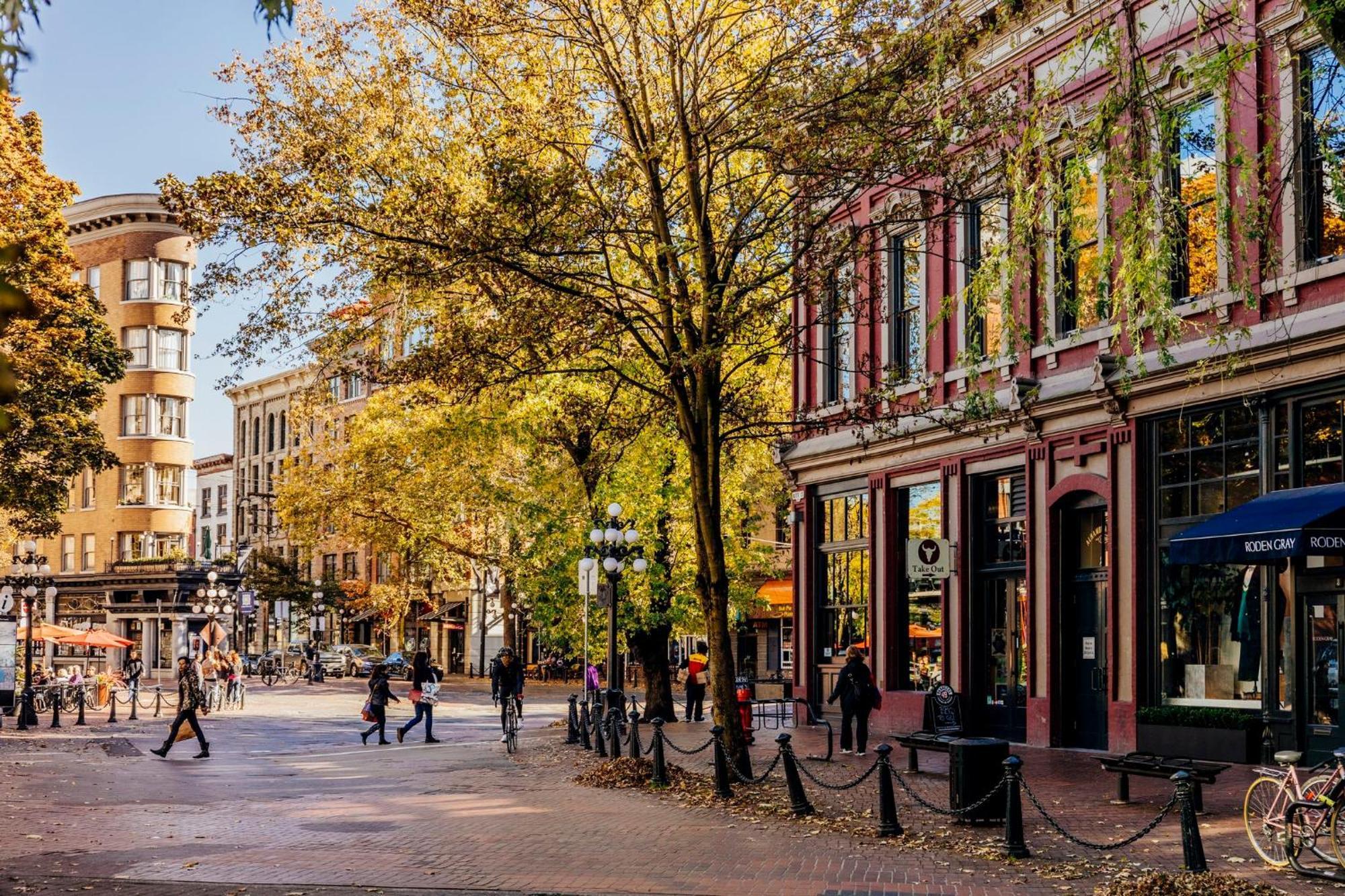 & Downtown By Ihg 3*