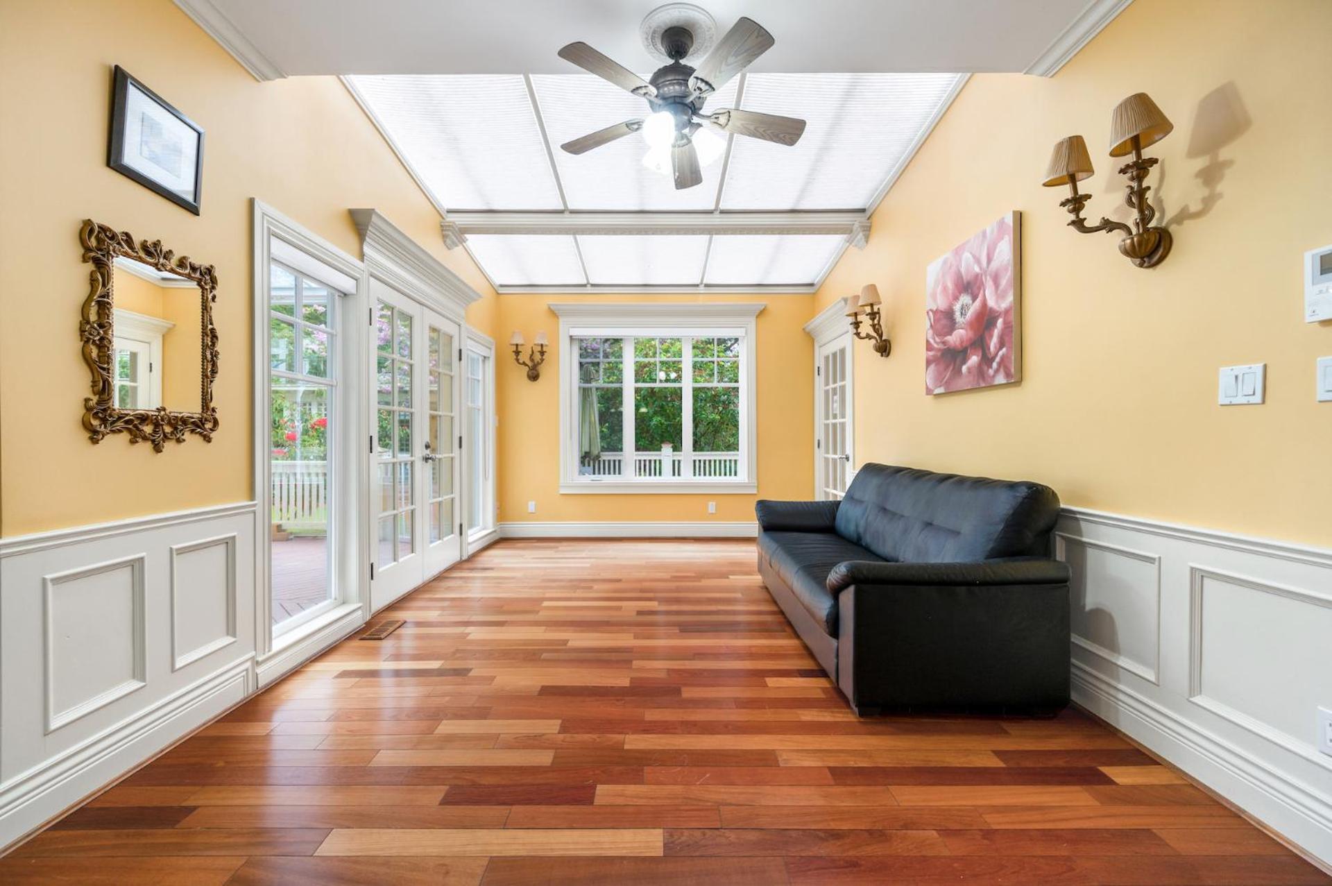 Guest house Charming Retreat On Cypress Street, Your Away From Vancouver