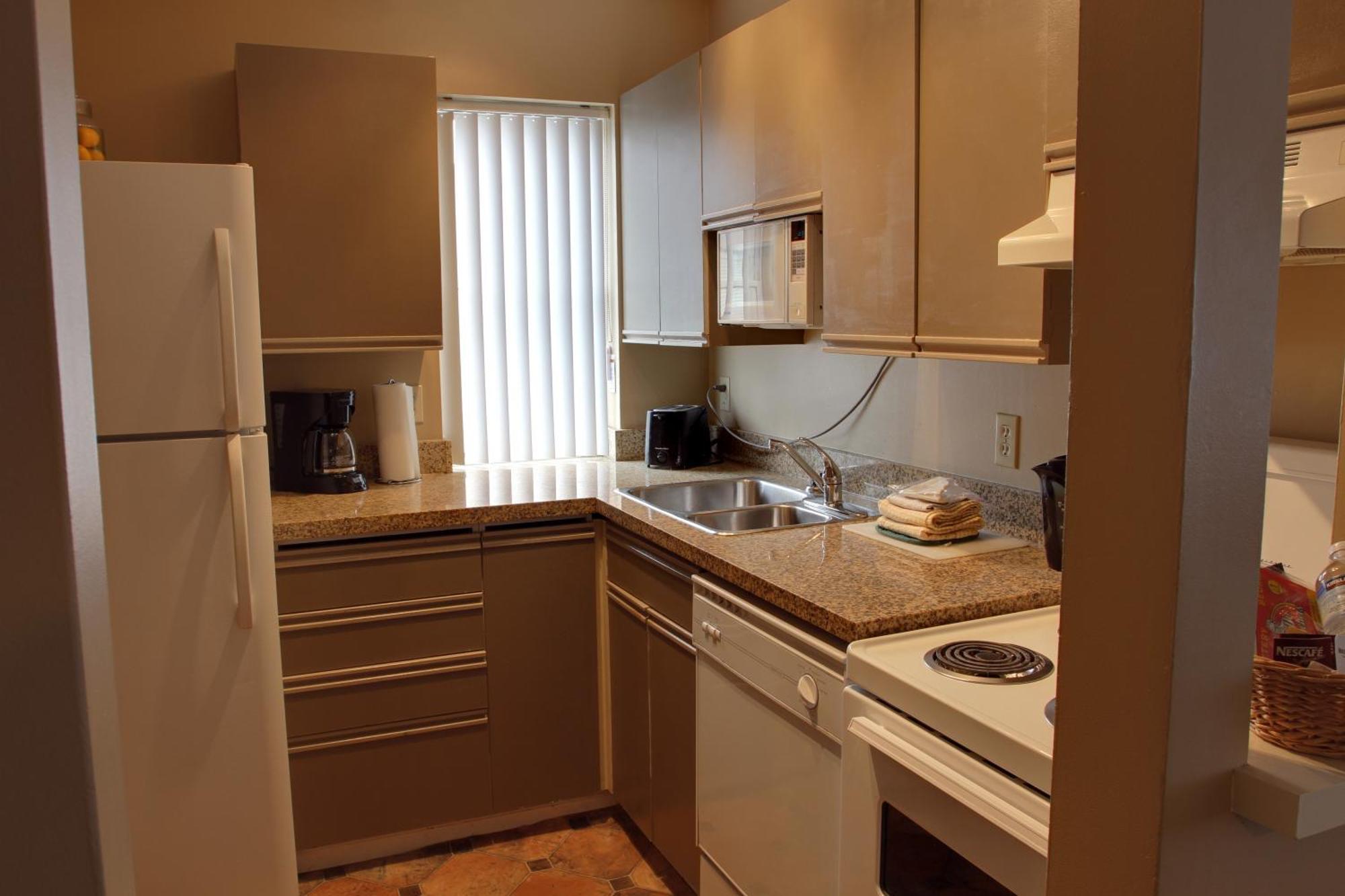 Aparthotel Rosellen At Stanley Park Vancouver