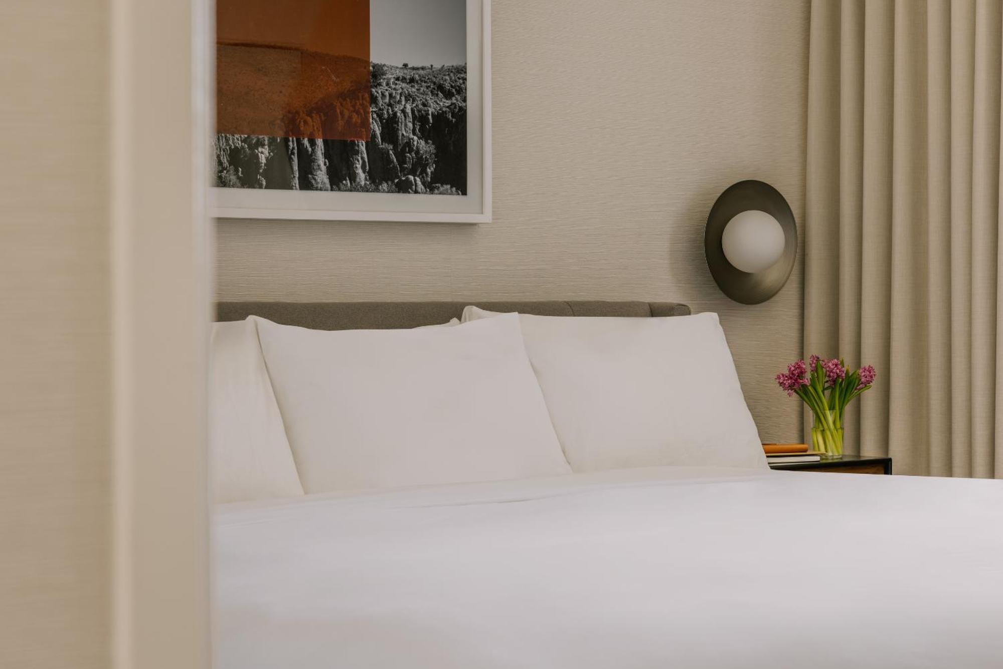 Sonder The Sunset Aparthotel