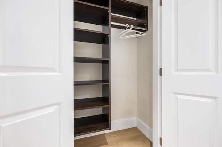 Apartment 温哥华中心舒适宁静的独立2房1卫休闲体验 2235 Vancouver