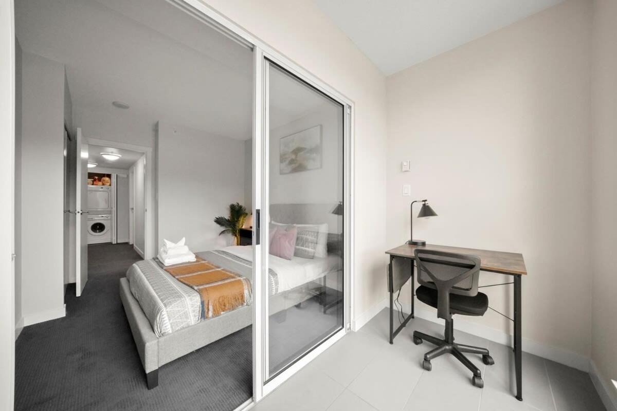 Serene And Chic Townhome By Dt With Free Parking Apartment *