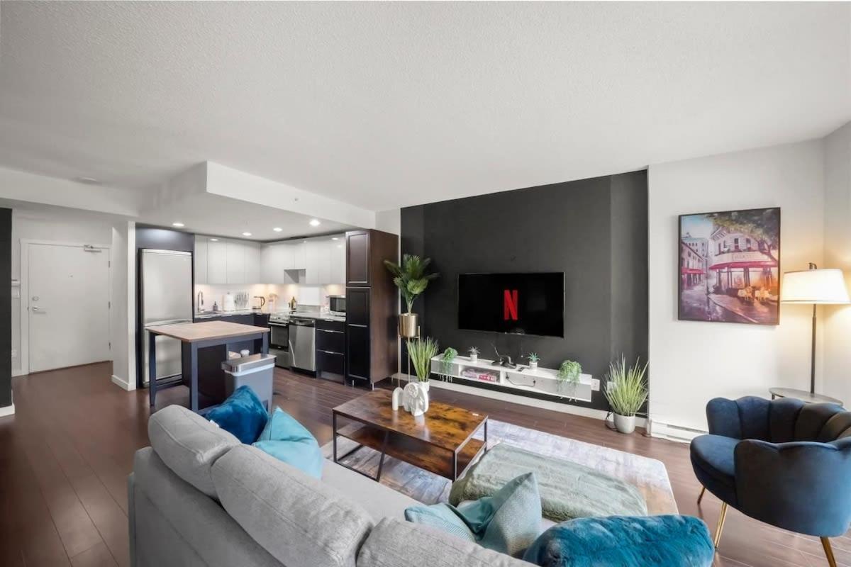 Serene And Chic Townhome By Dt With Free Parking Apartment *