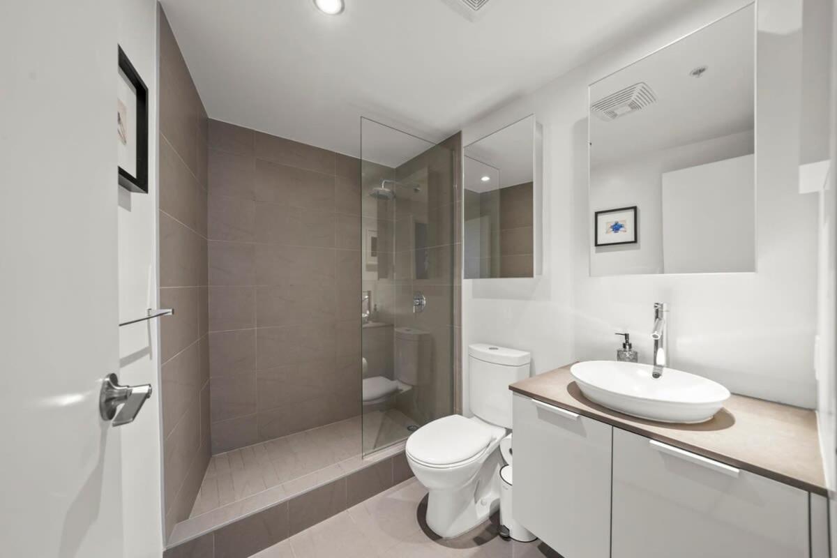 Apartment Breathtaking Water Views Downtown With Free Parking