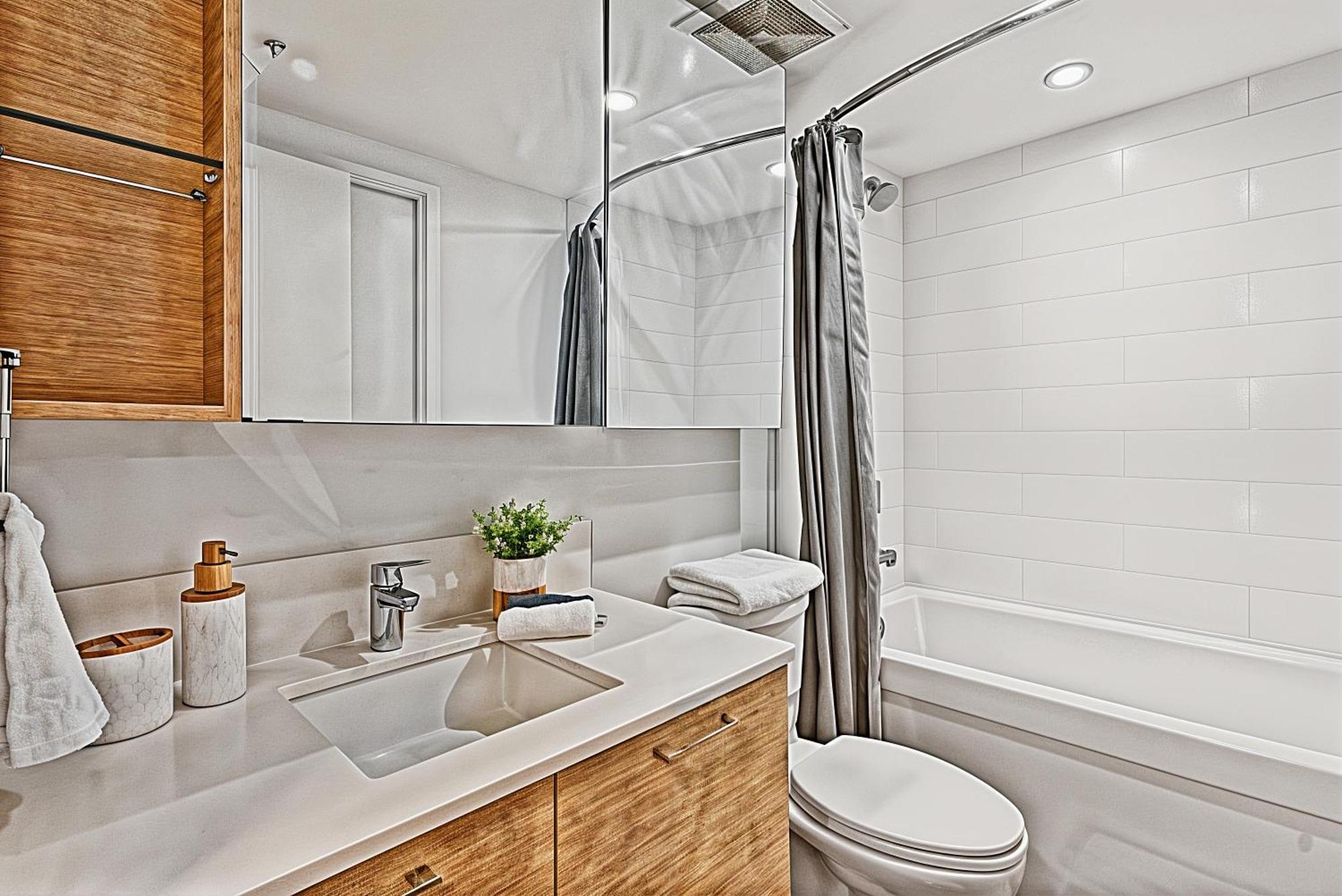 Elegant & Cozy Two-bedroom Duplex In The Heart Of Yaletown