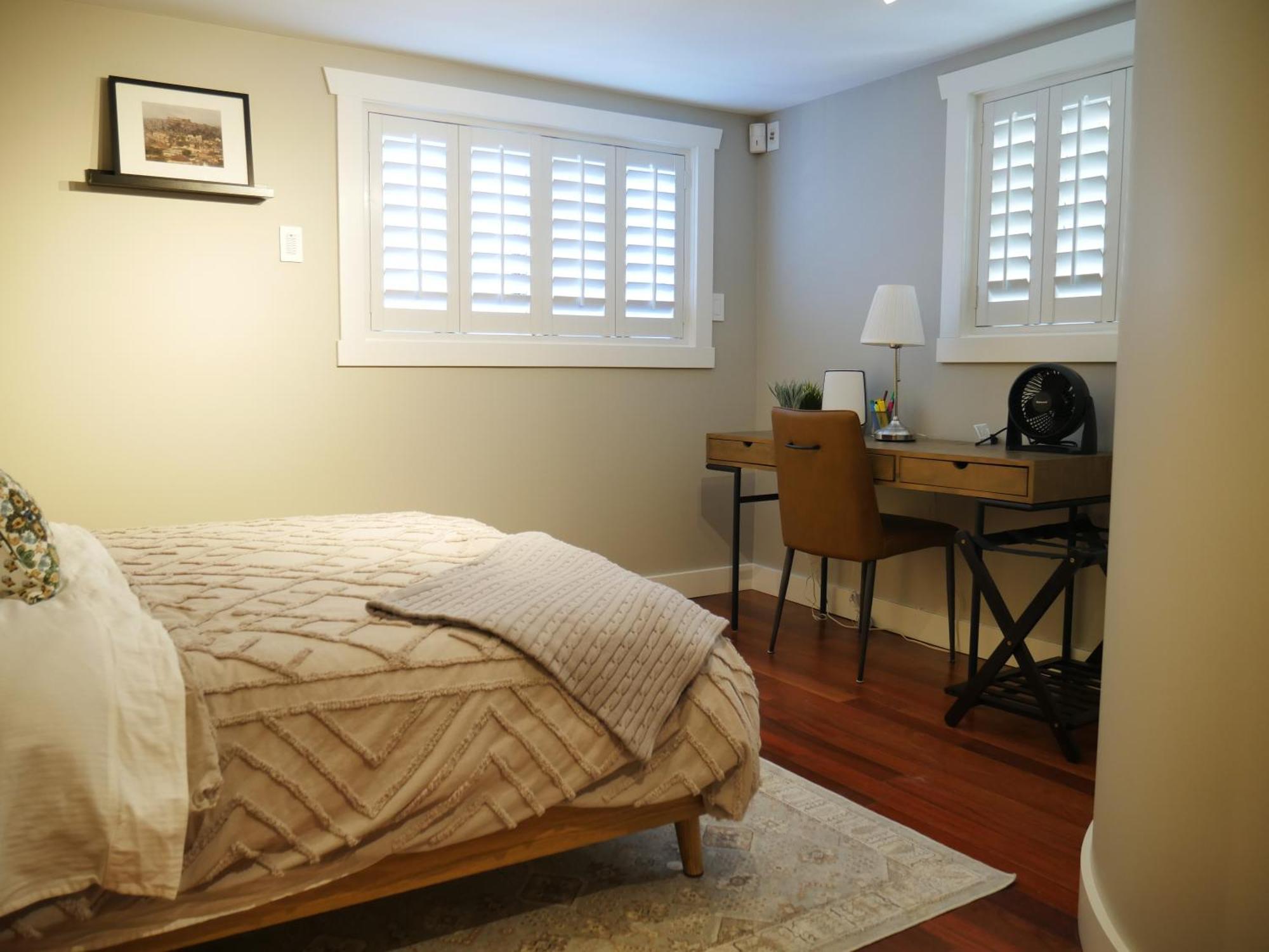 Kool Kits! Family-run & Near Ubc, Downtown, Nature Apartment