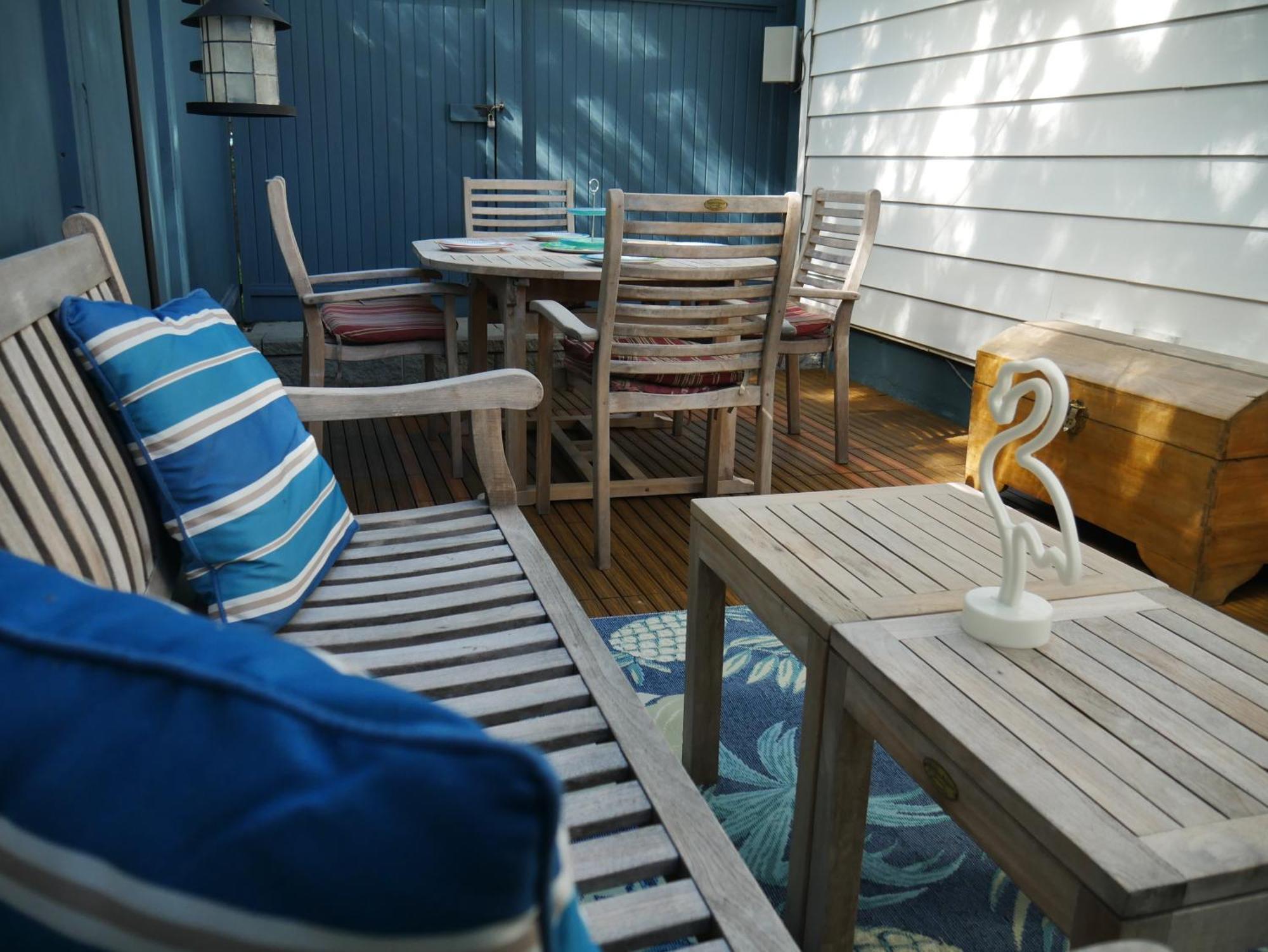 Apartment Kool Kits! Family-run & Near Ubc, Downtown, Nature Vancouver