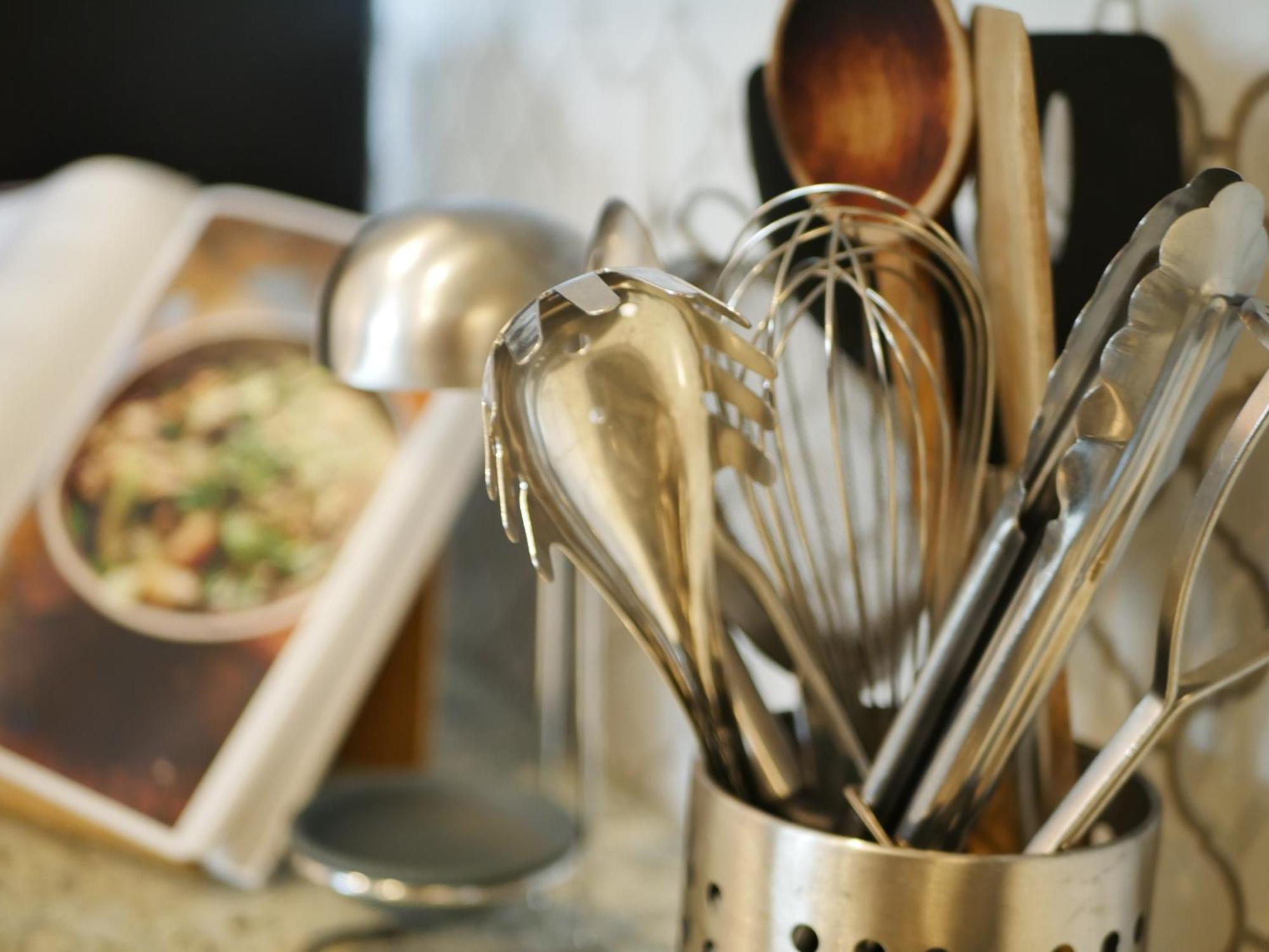 Kool Kits! Family-run & Near Ubc, Downtown, Nature Apartment Vancouver