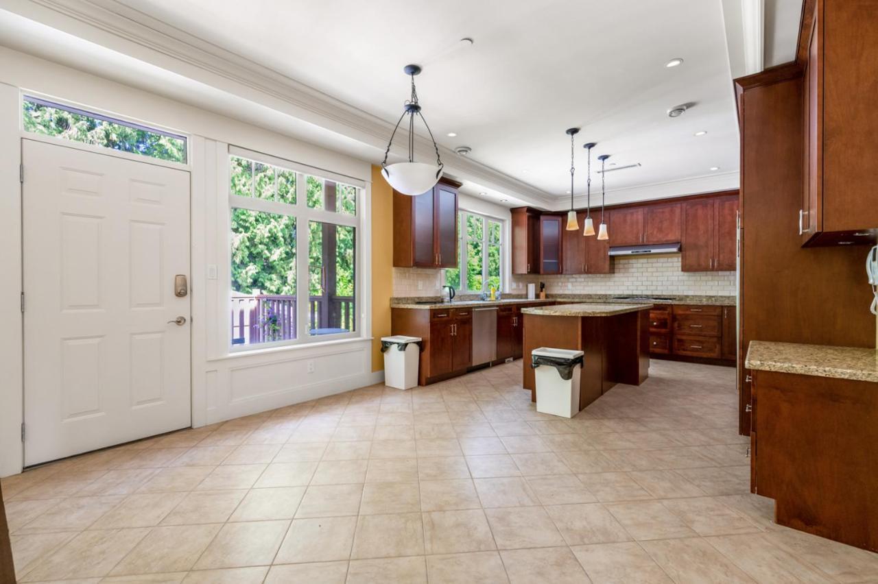 Luxurious 5bd Dream House Vancouver