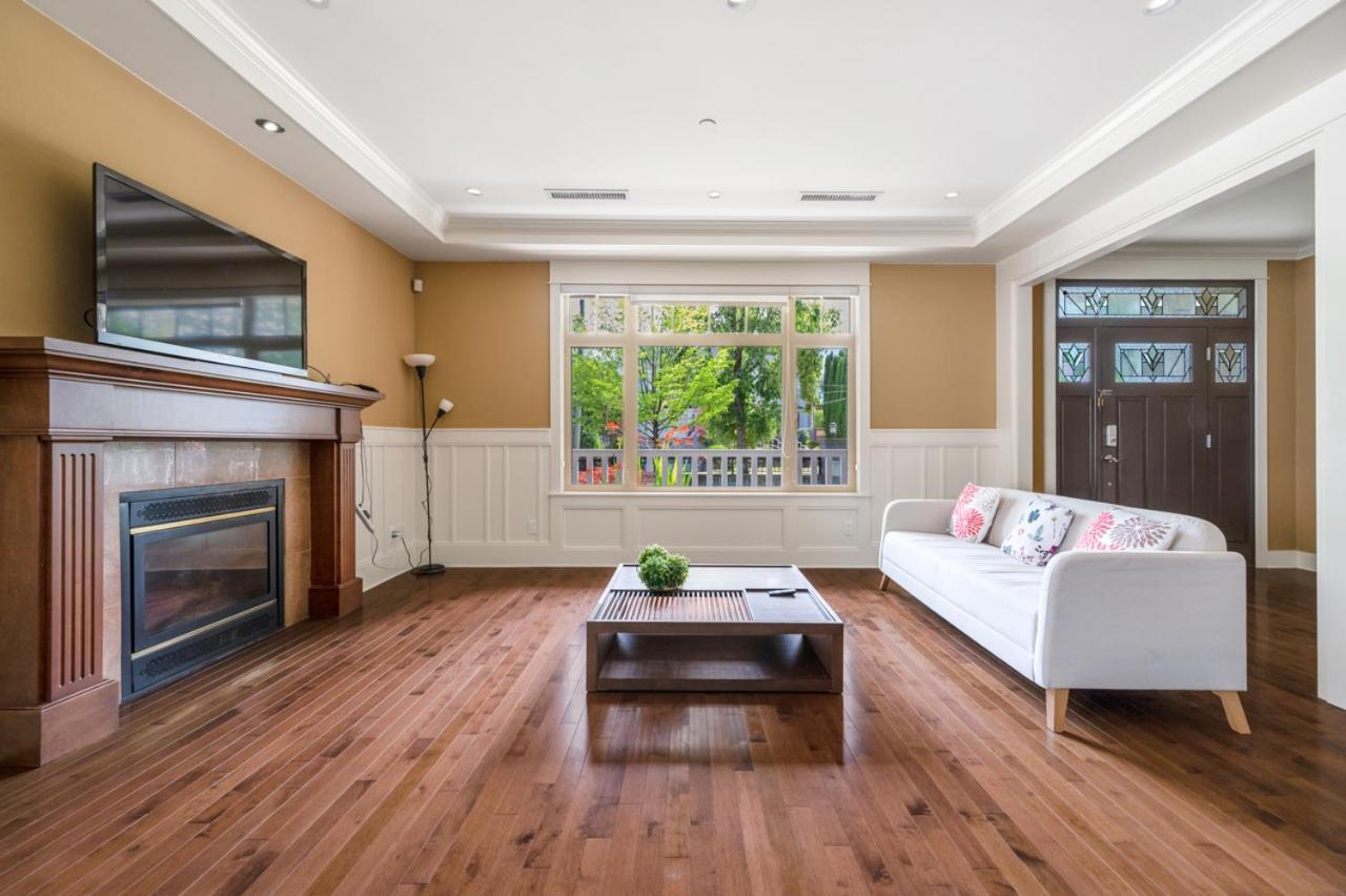 Luxurious 5bd Dream House Holiday home Vancouver
