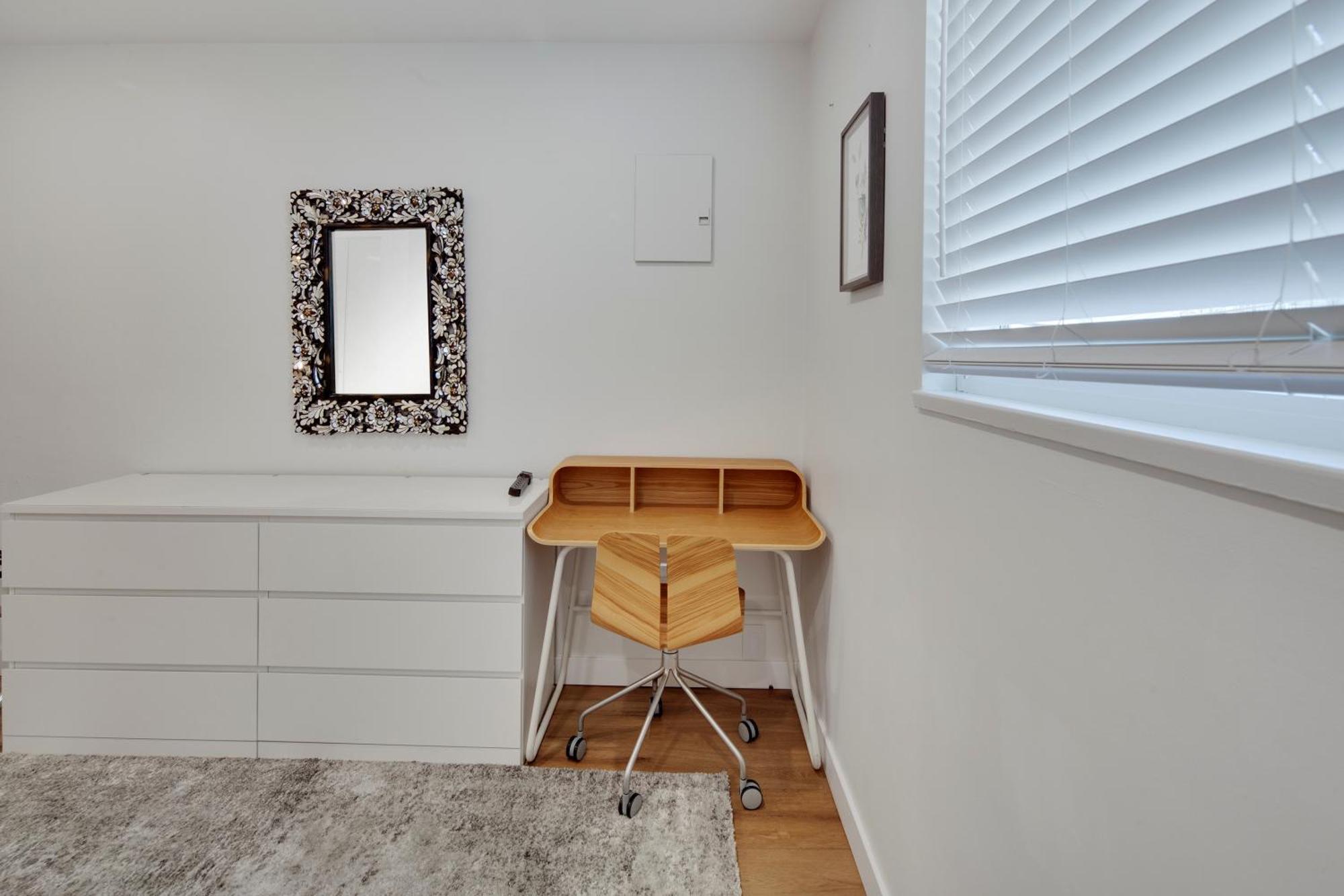 Three Bedroom On The Edge Of Downtown With Ac Apartment Vancouver