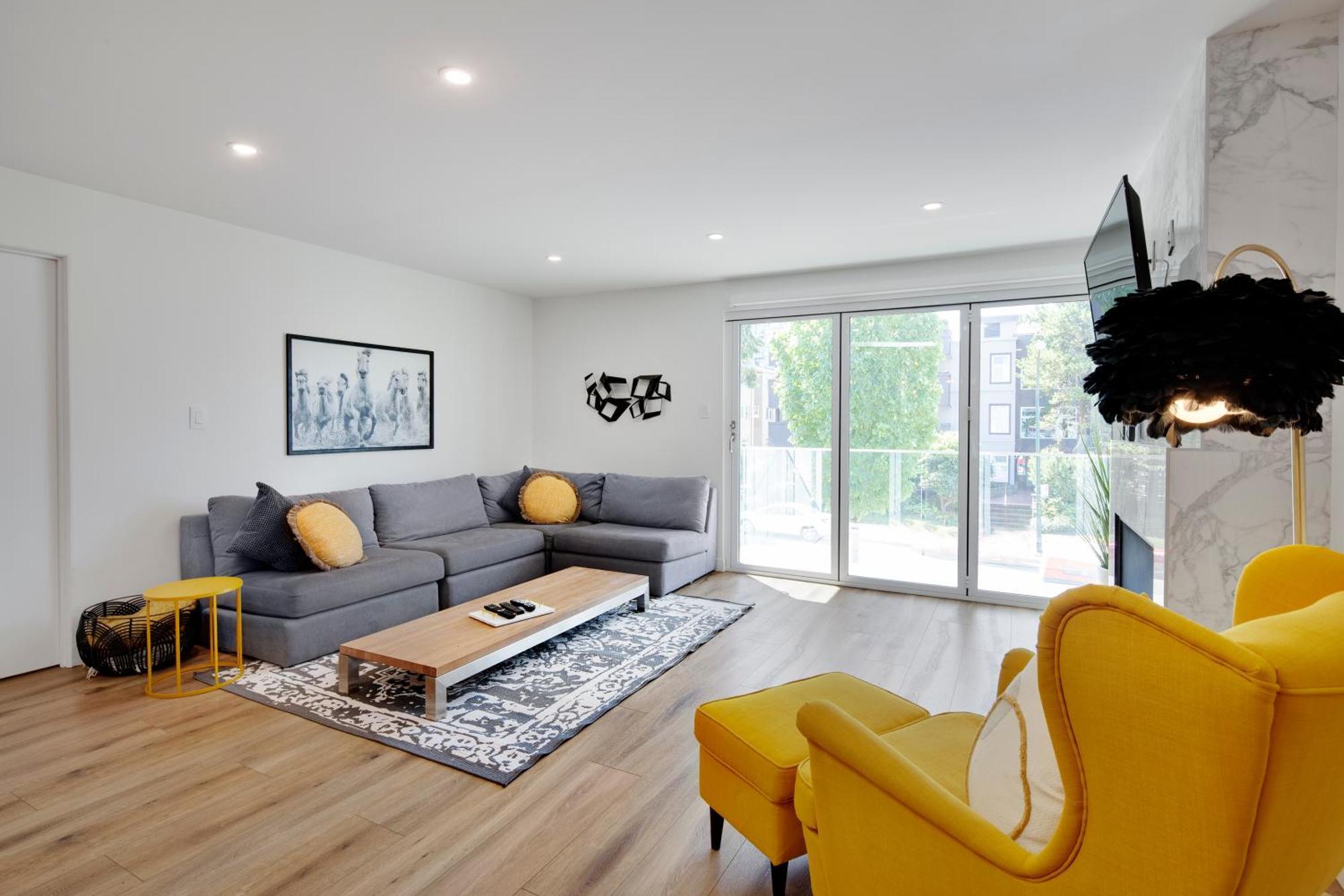 Apartment Three Bedroom On The Edge Of Downtown With Ac