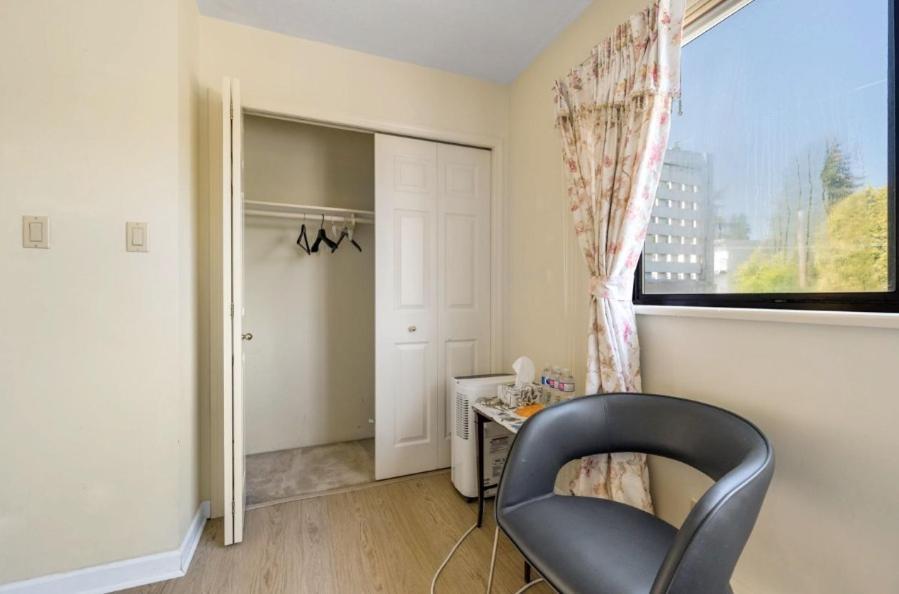 Homestay Stylish & Central Retreat - Steps From Local Attractions! *