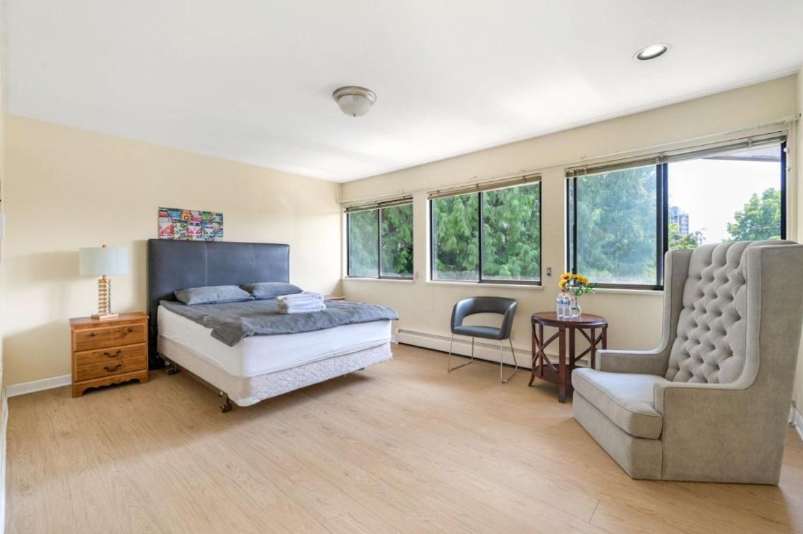 Homestay Stylish & Central Retreat - Steps From Local Attractions! Vancouver