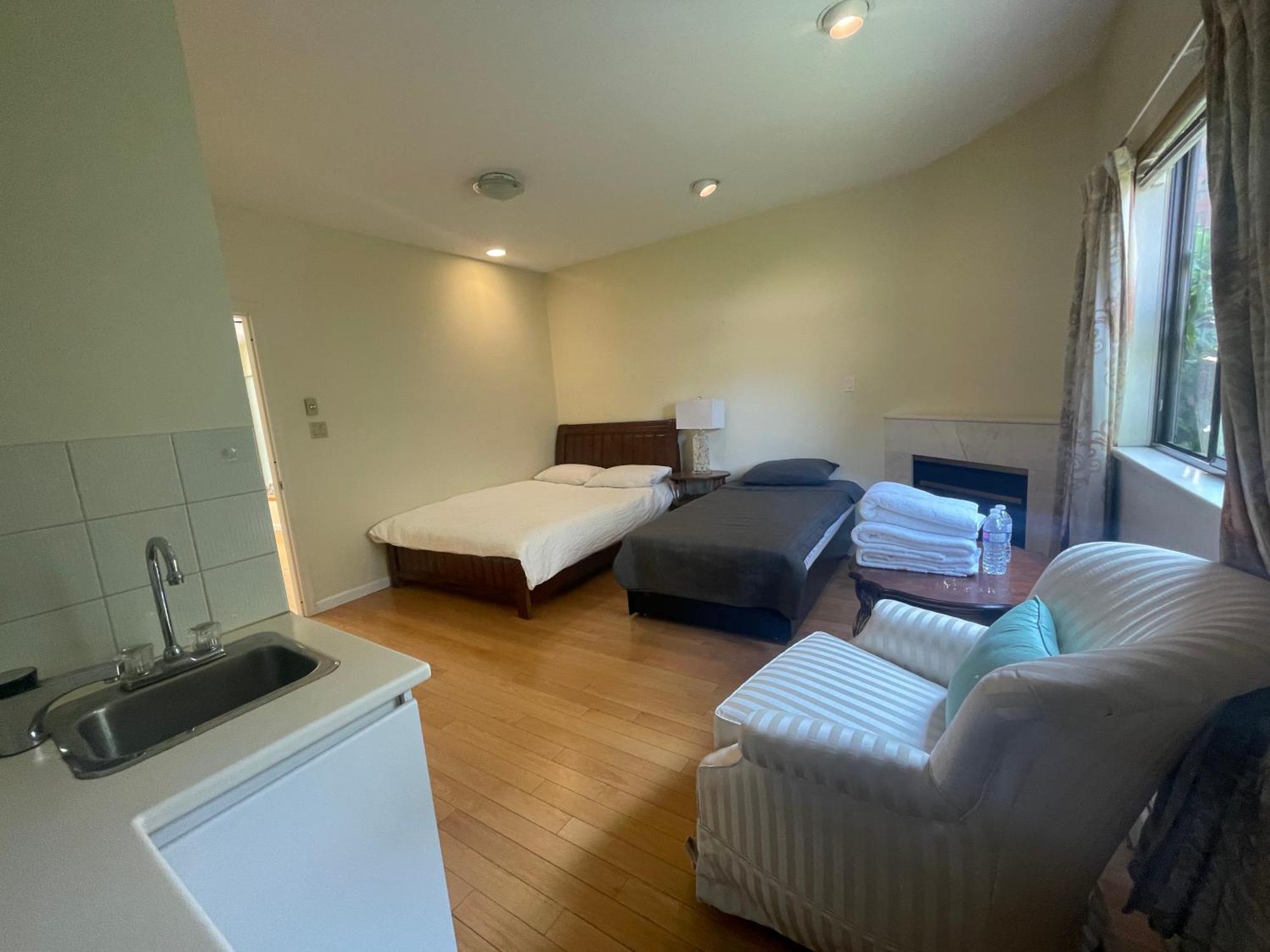 Stylish & Central Retreat - Steps From Local Attractions!