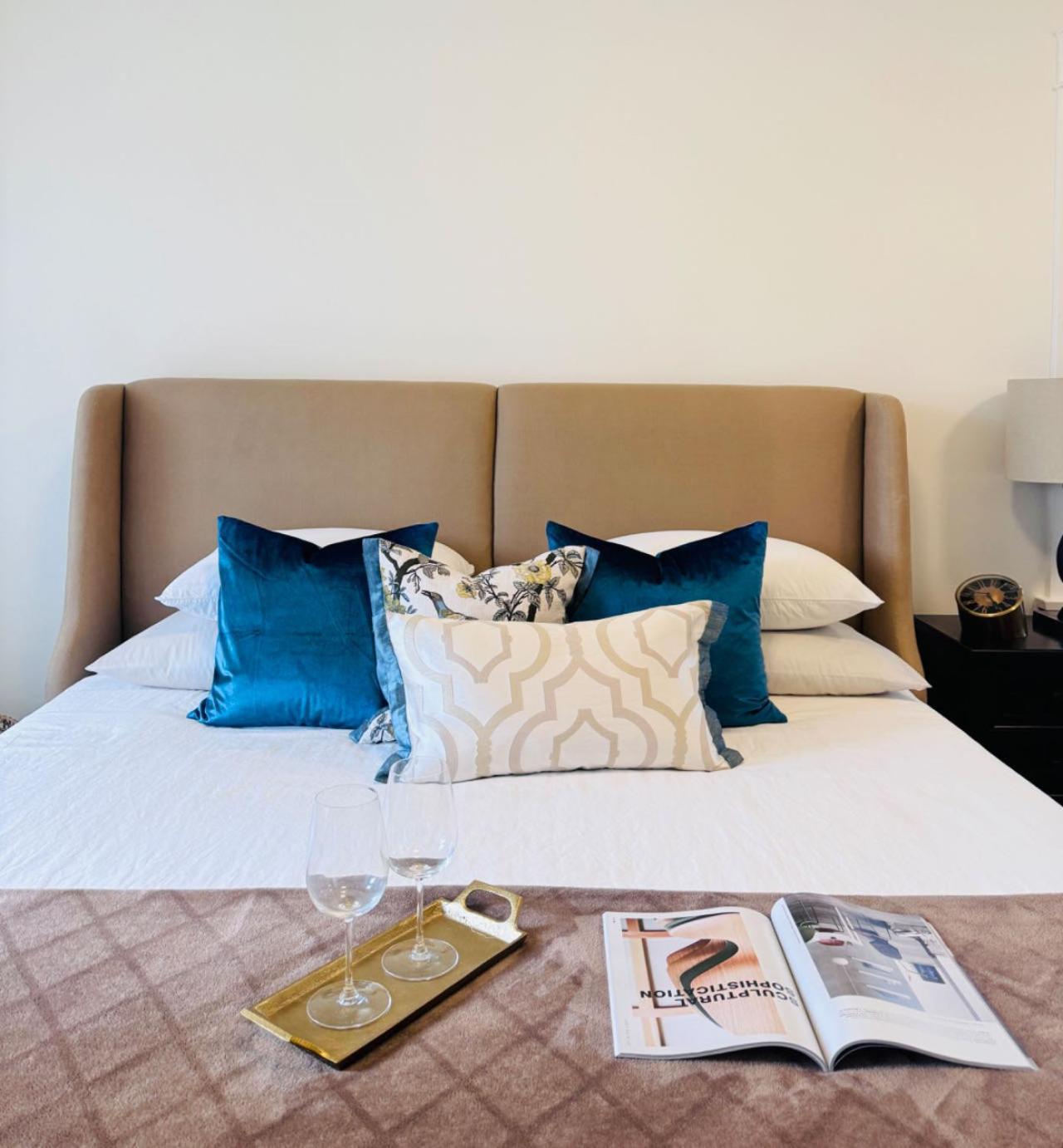 Master King Bedroom Private Bathroom In West * Vancouver