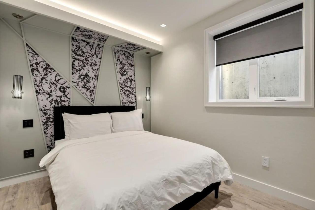 Apartment Designer 2br In Downtown Steps From Sunset