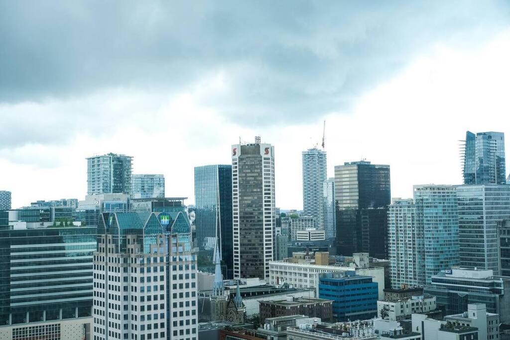 Skyview, 40th Floor 2 Bedroom In Downtown *