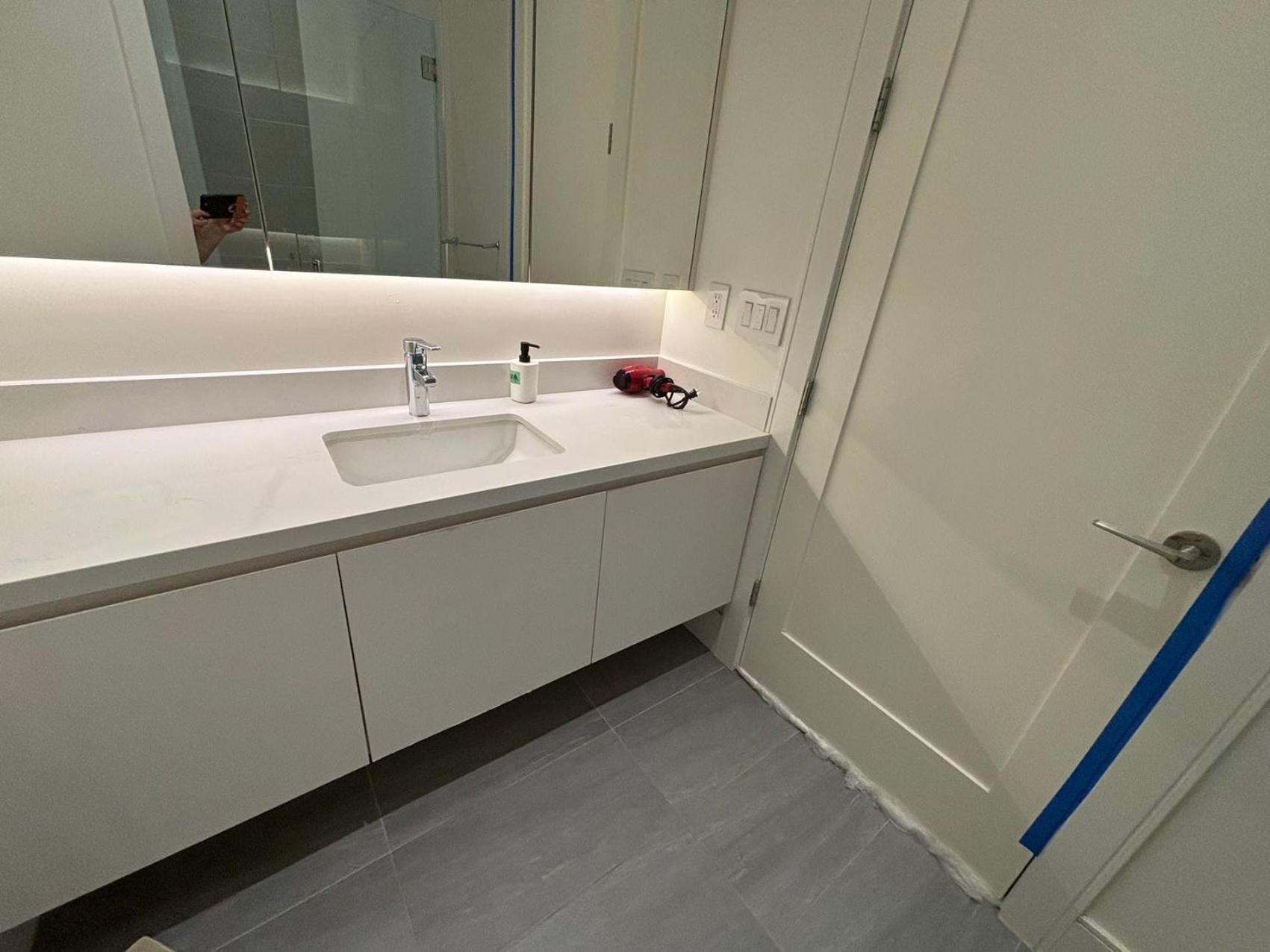 King Size Bedroom With Private Bath & Living Vancouver