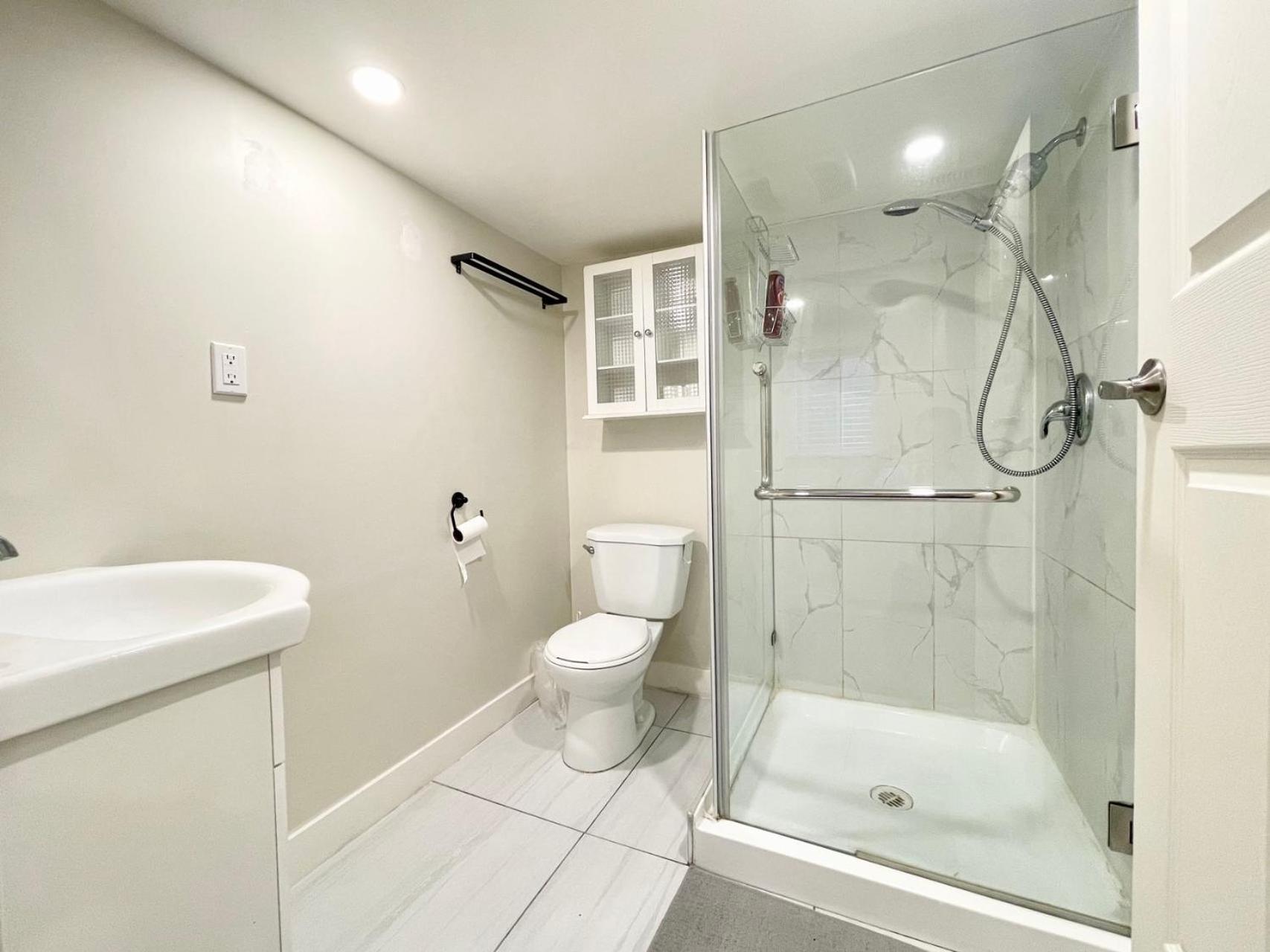 Spacious 5bd Retreat In Van Holiday home Vancouver